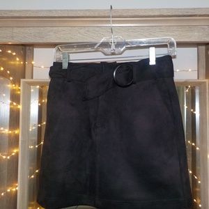 FOREVER 21 🌞 black suede high waisted mini skirt